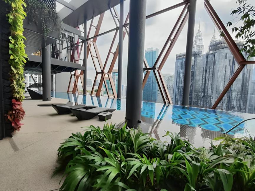 Scarletz Suites Klcc By Deko Kuala Lumpur Exterior foto